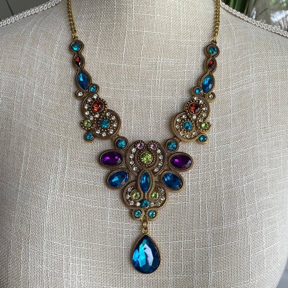 Betsey Johnson Multi Colour Crystal Bib Necklace - Picture 4 of 10